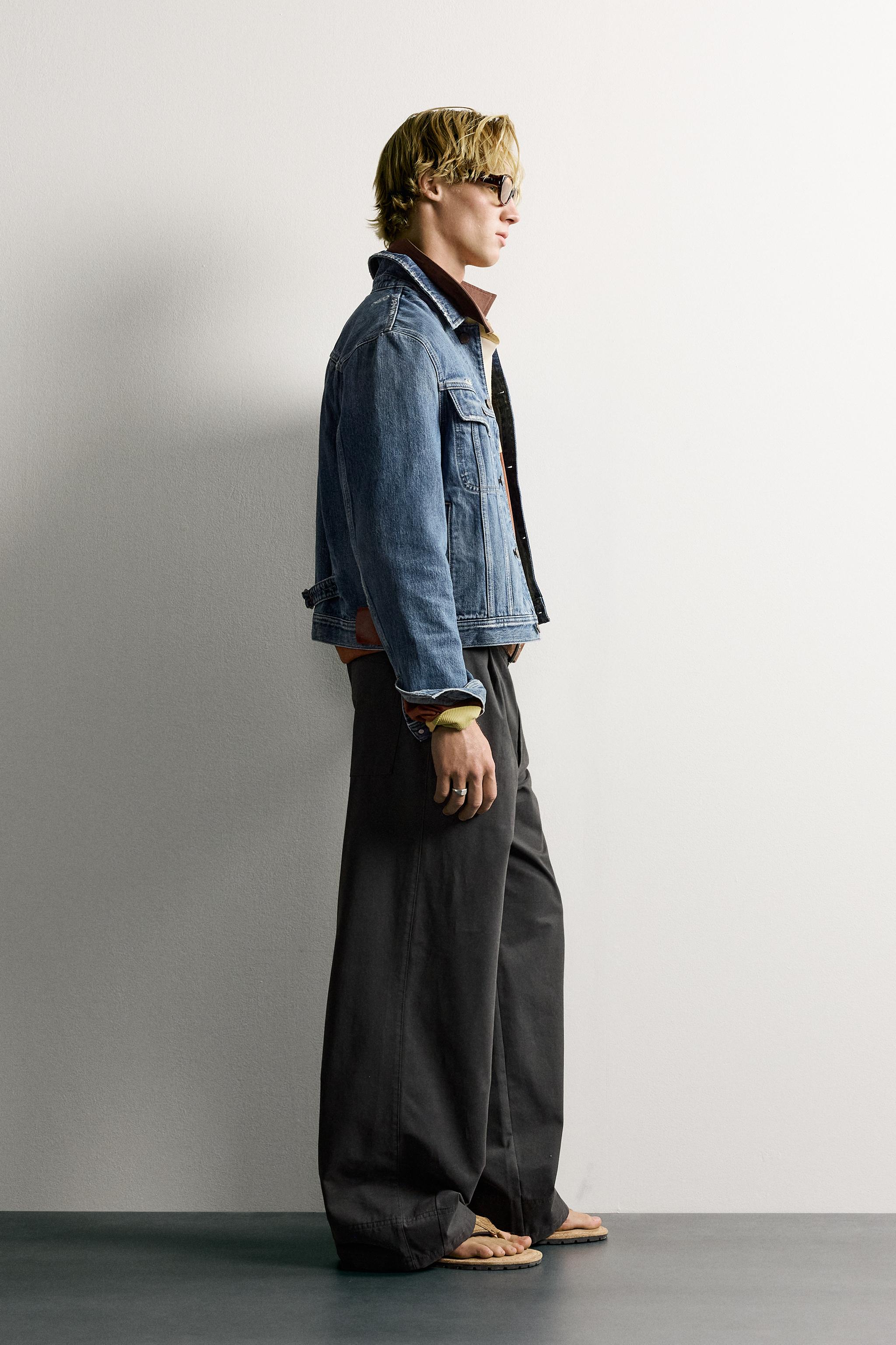 PLEATED WIDE FIT PANTS