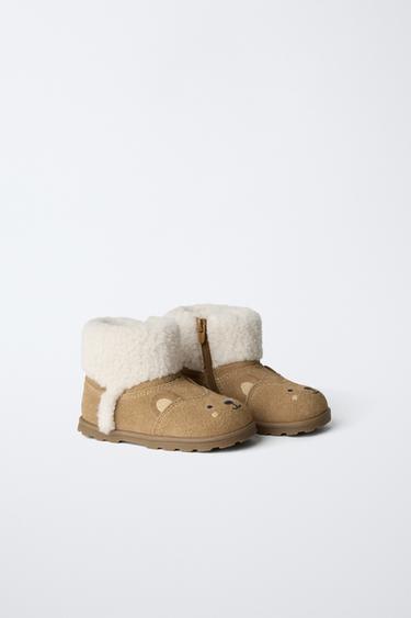 BOTA FORRADA BAREFOOT - Marrón de Zara