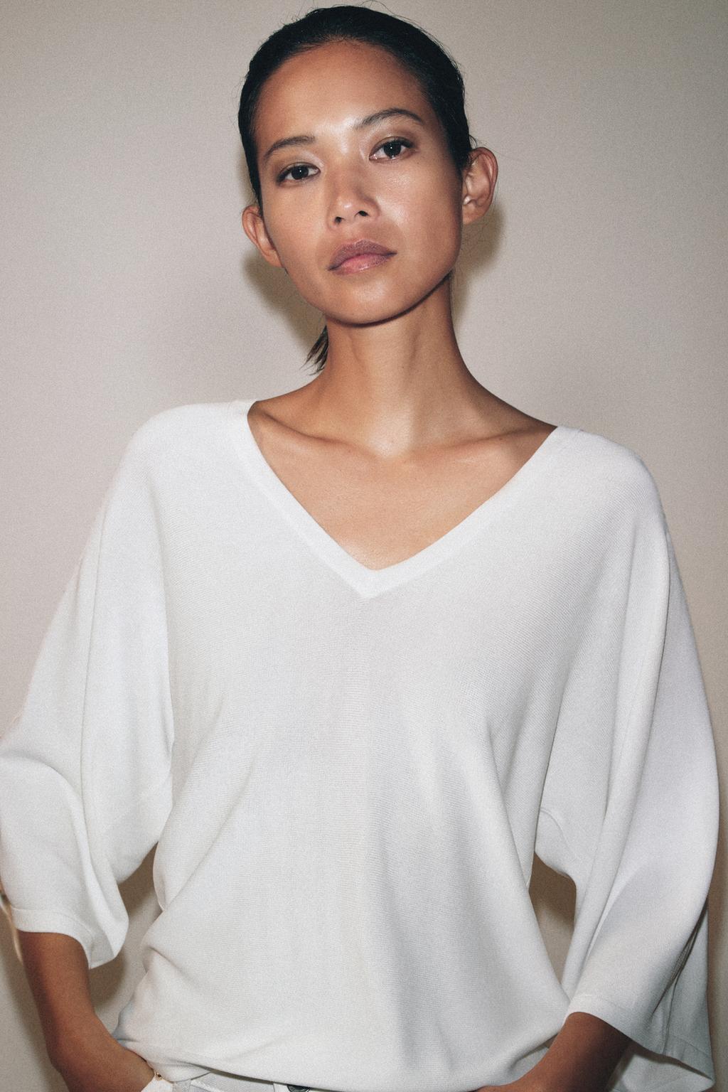 FLOWY V-NECK KNIT JUMPER