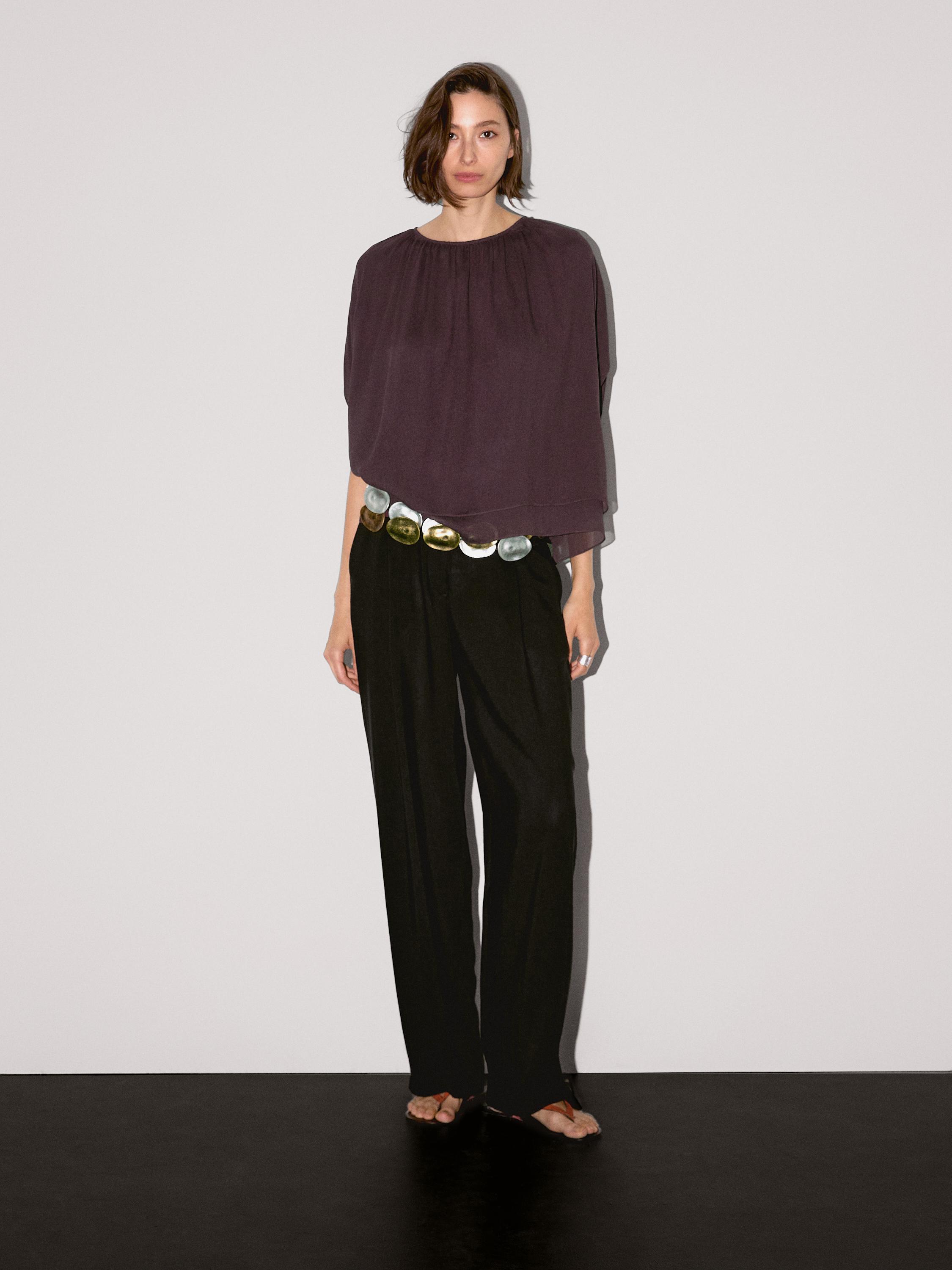 Short double-layer cape