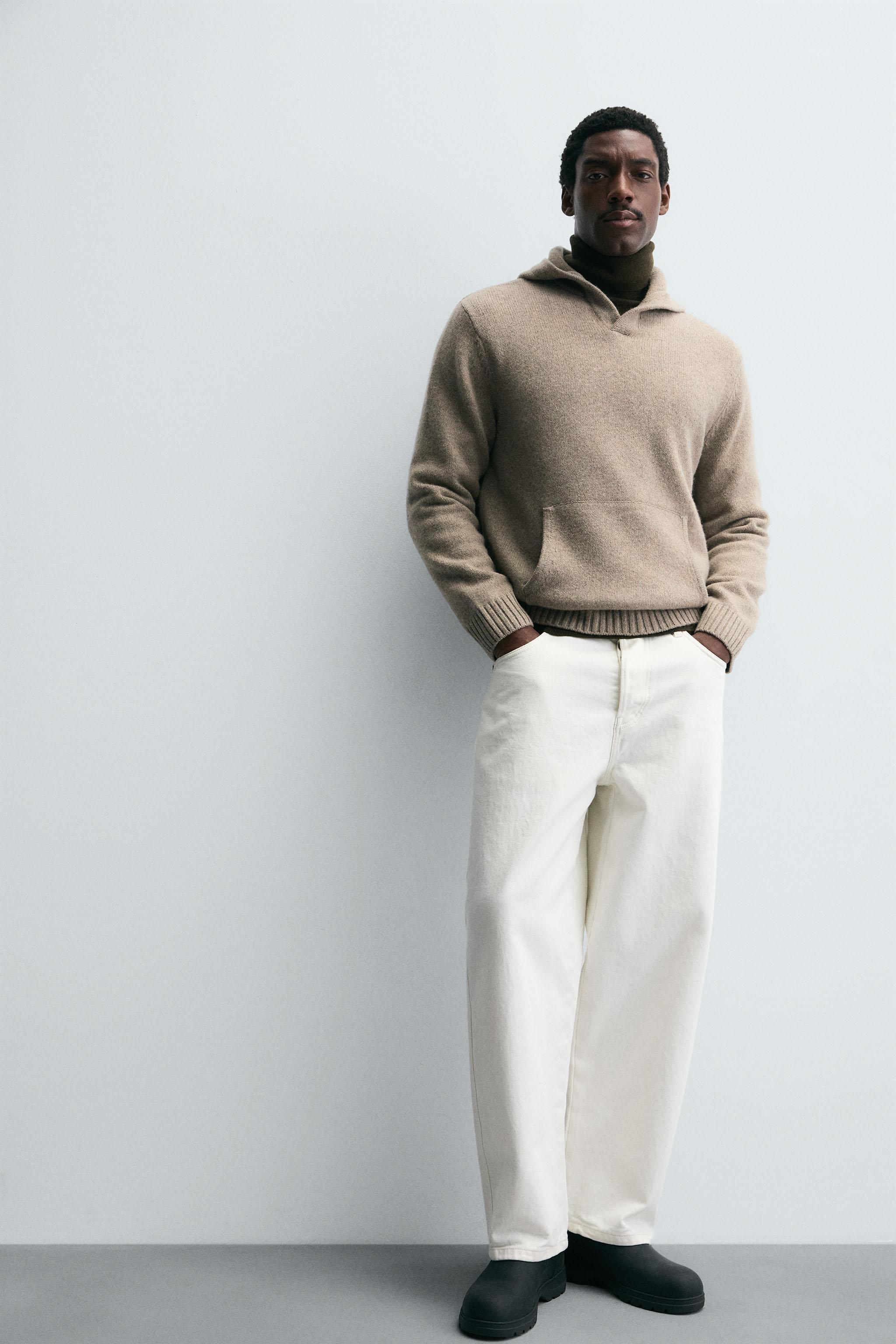 100% WOOL HOODED SWEATER