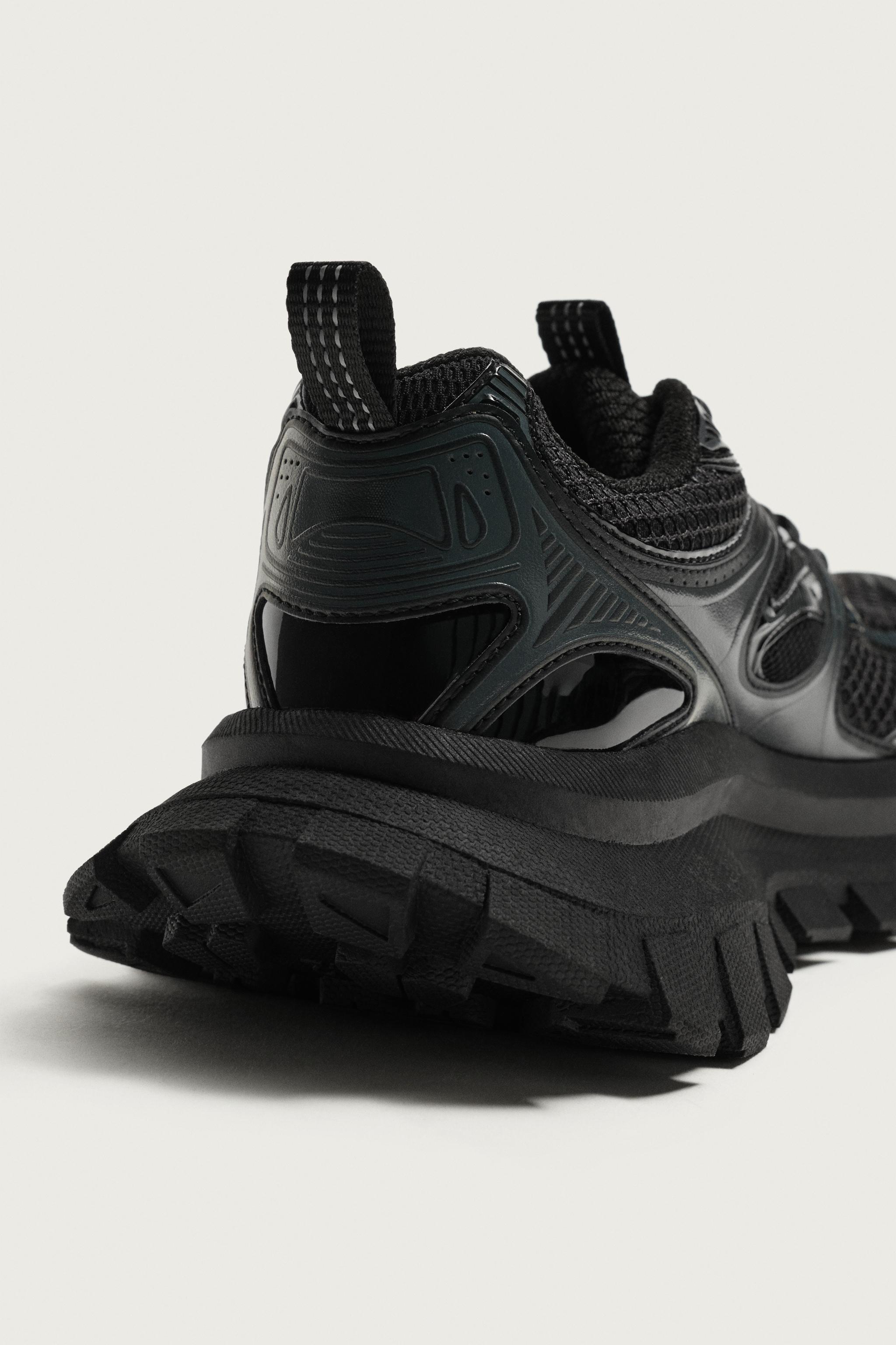 CHUNKY SNEAKERS