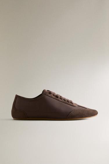 ΔΕΡΜΑΤΙΝΑ ΑΘΛΗΤΙΚΑ ΠΑΠΟΥΤΣΙΑ - Καφέ του Zara - Εικόνα 0