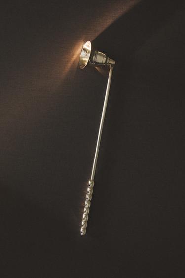 METALLIC CANDLE SNUFFER - Silver by Zara