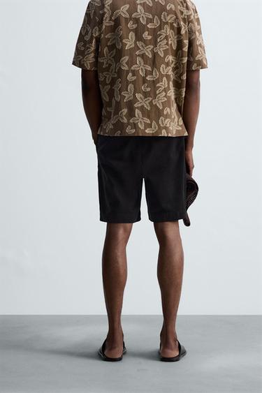 RELAXED FIT BERMUDA SHORTS WITH PLEATS - Black by Zara - Image 2