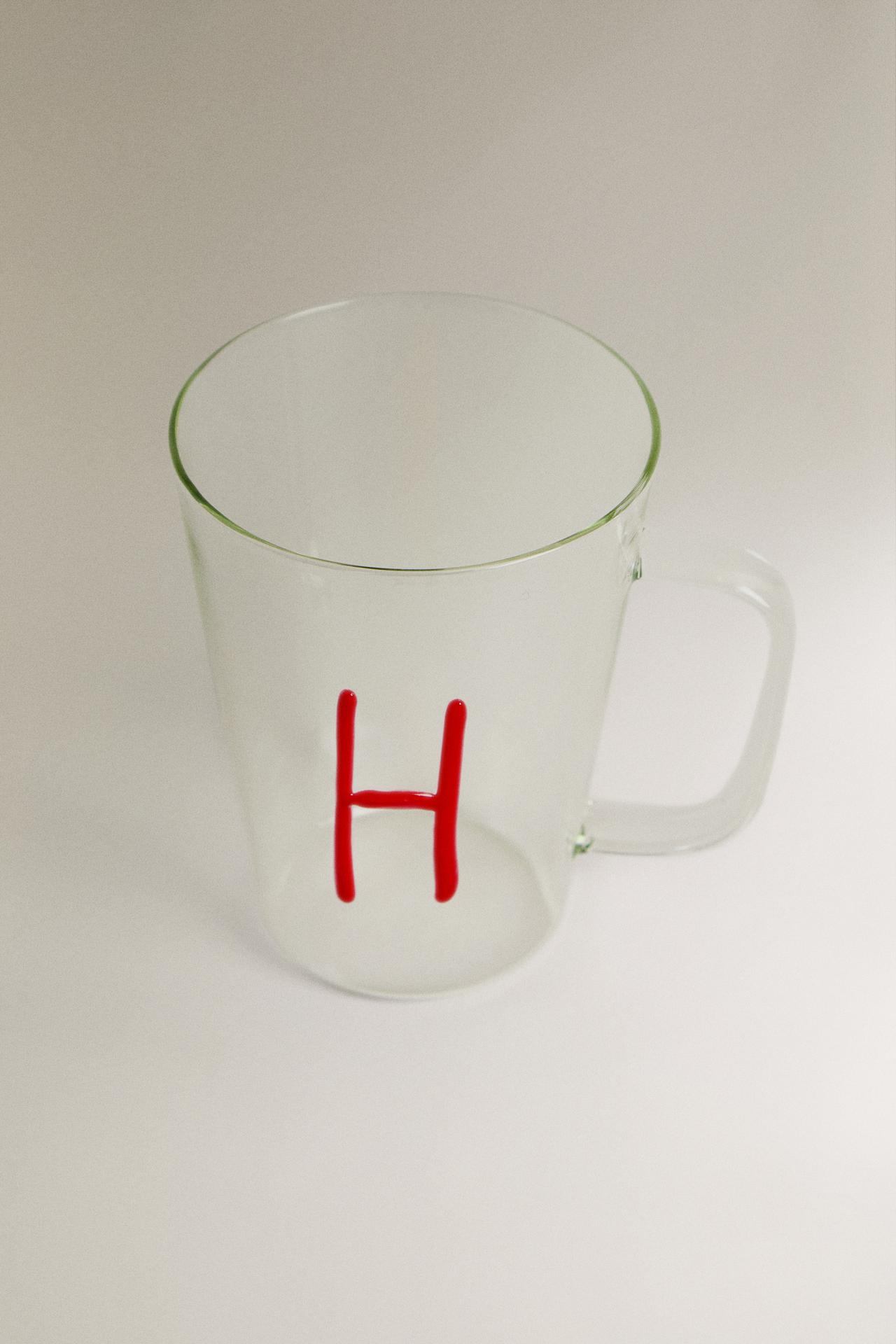 BOROSILICATE MUG WITH INITIAL H — Red