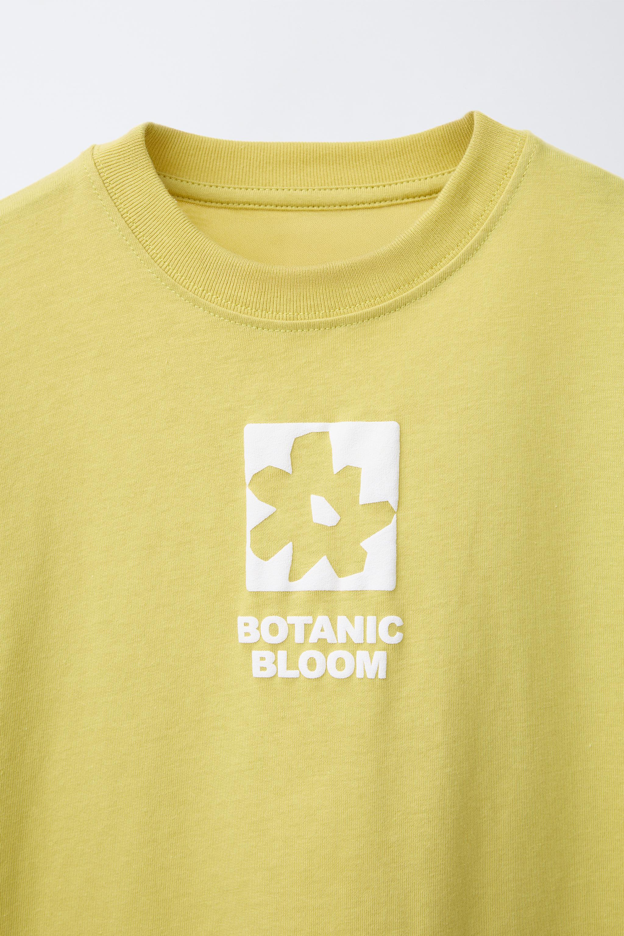 RAISED PRINT T-SHIRT