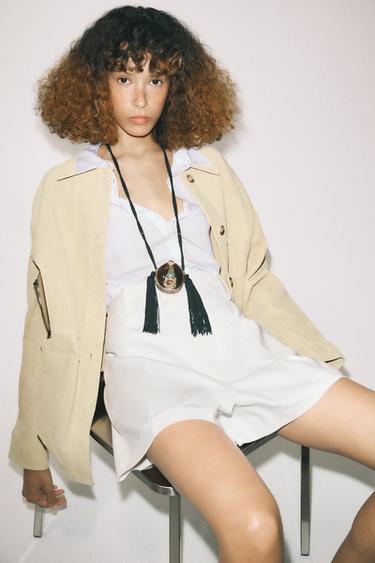 SHORTS BOLSILLOS CONTRASTE ZW COLLECTION - Crudo de Zara