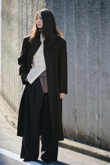 ピンストライプ柄ダーツ＆フラップ付きパンツブラックZaraのピンストライプ柄ダーツ＆フラップ付きパンツ - ブラック 