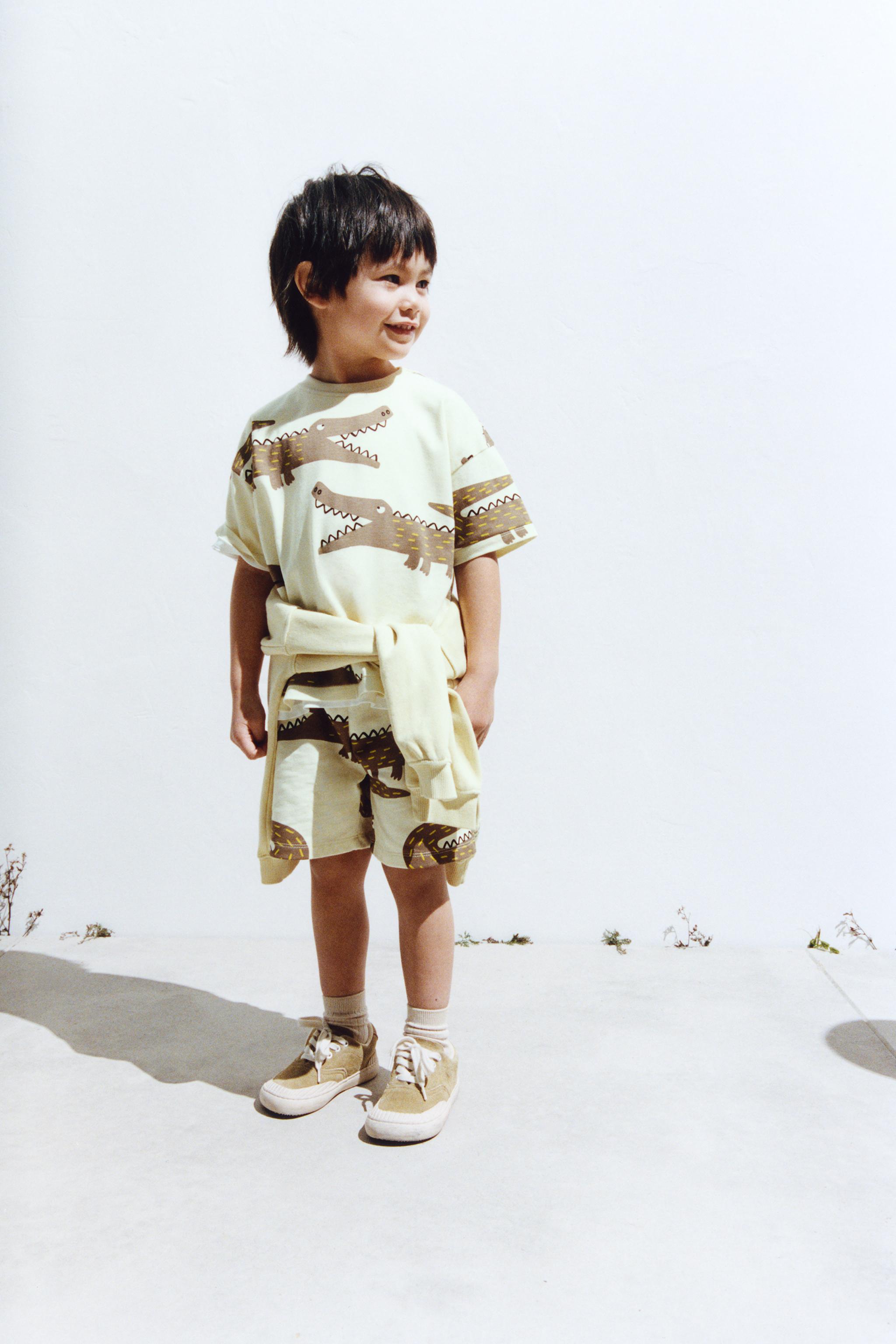CROCODILE PRINT T-SHIRT AND BERMUDA SET