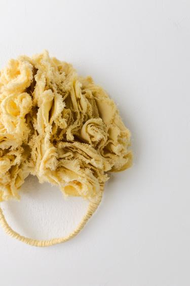 LIMITED EDITION LINEN-COTTON FLORAL HEADBAND - Yellow by Zara - Image 1