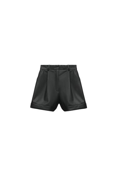 FAUX LEATHER PLEATED BERMUDA SHORTS