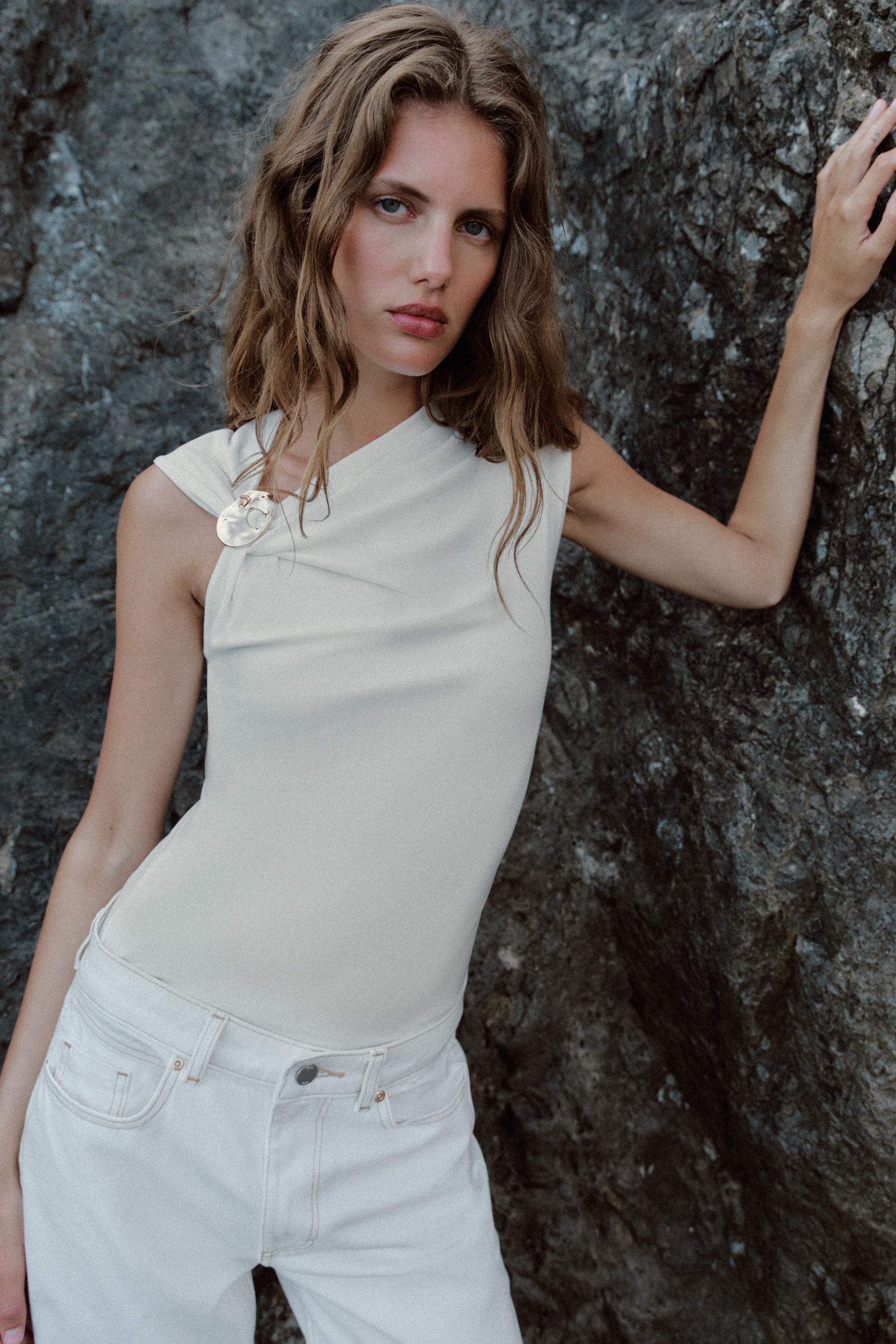 DRAPED HARDWARE TOP — Oyster-white