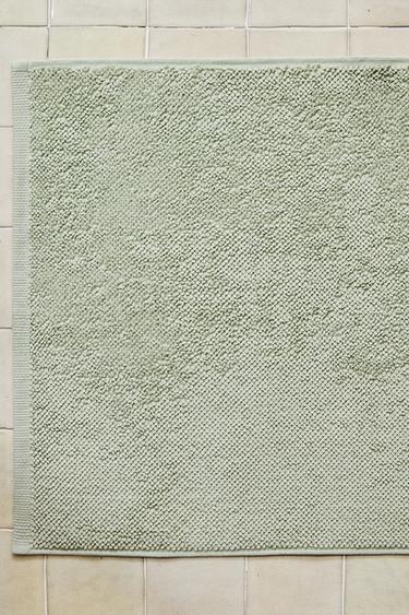 TAPIS DE BAIN UNI BASE ANTIDÉRAPANTE - Vert menthe de Zara