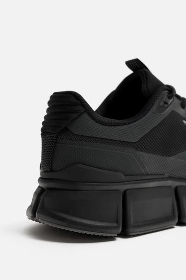 Zara SOLID COLOR TECHNICAL SNEAKERS - Black
