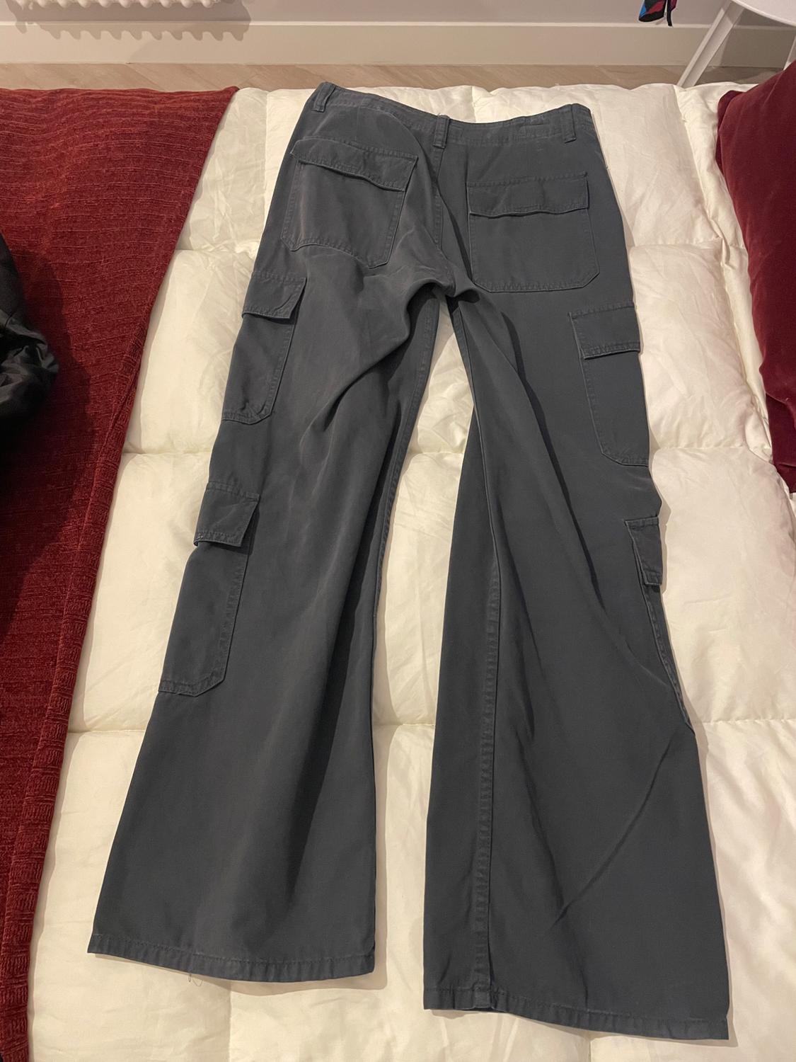 PANTALONE CARGO MID RISE CON 2 TASCHE LUNGO LA GAMBA - Image 3