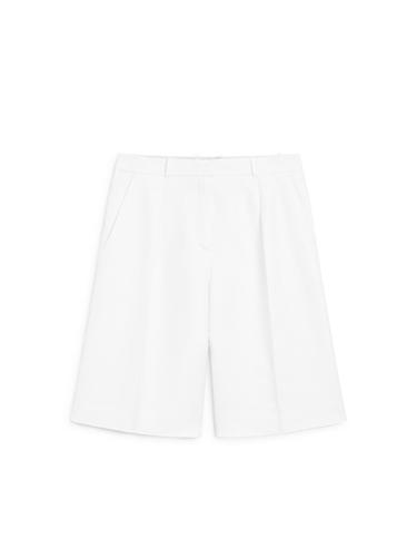 Bermuda court et fluide - STUDIO - Blanc de Zara