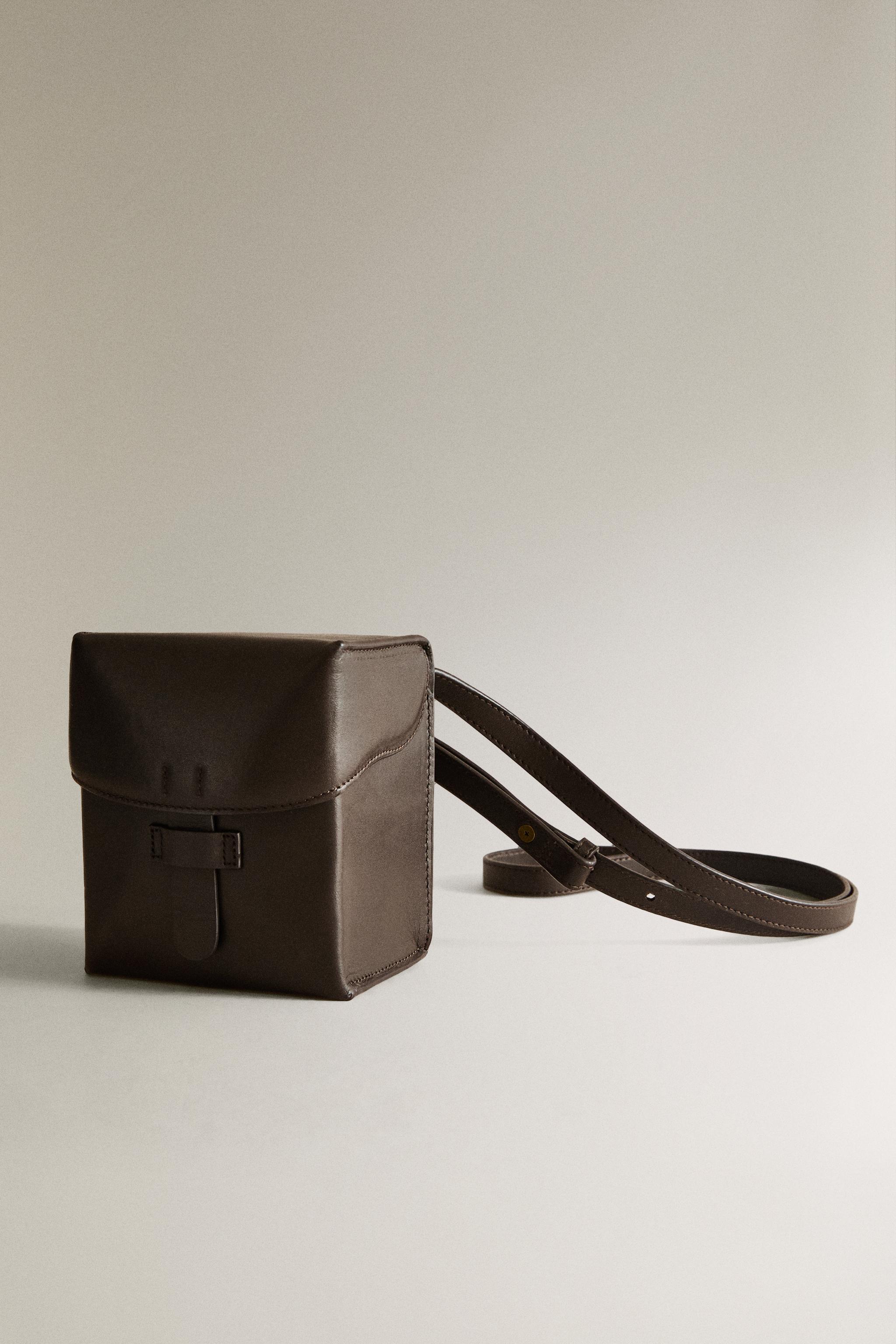 LEATHER CASE FOR LOMOGRAPHY INSTANT CAMERA - Brown | ZARA United