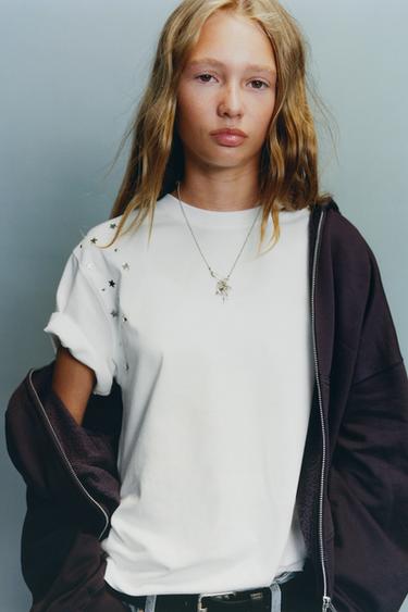 STUDDED APPLIQUÉ T-SHIRT - White by Zara