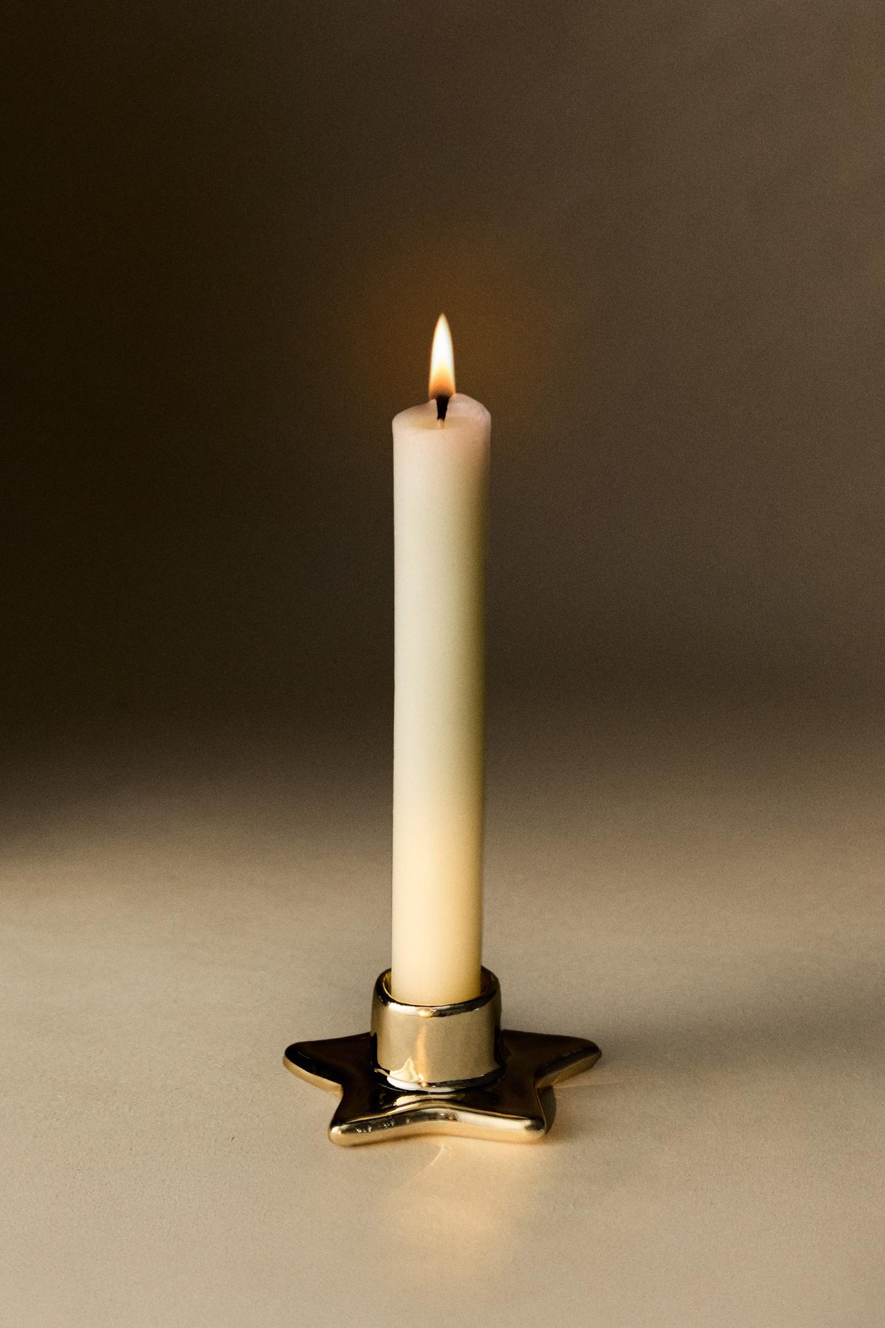 CHRISTMAS STAR PORCELAIN CANDLE HOLDER — Golden