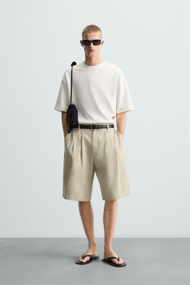 SUDADERA TEXTOS BORDADOS - Blanco de Zara - Imagen 0