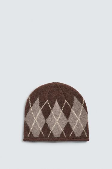 DIAMOND JACQUARD BEANIE - Brown by Zara
