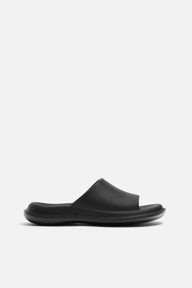CHUNKY POOL SLIDERS - Black by Zara