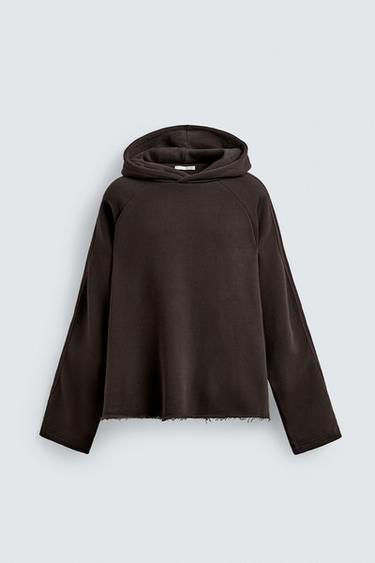 {navn} - {farge} for Zara