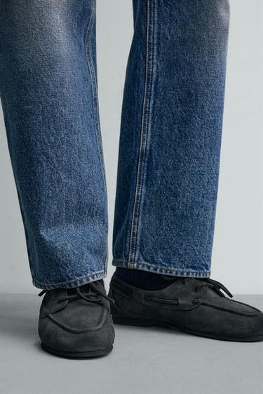 CHAUSSURES BATEAU EN CUIR AVEC SEMELLE VIBRAM® AARON LEVINE X ZARA - Gris de Zara - Image 2