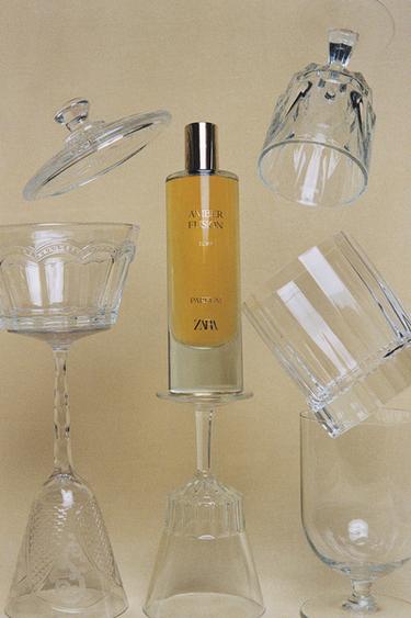 AMBER FUSION ELIXIR PARFUM 80ML (2.71 FL. OZ). - pie tinte de Zara