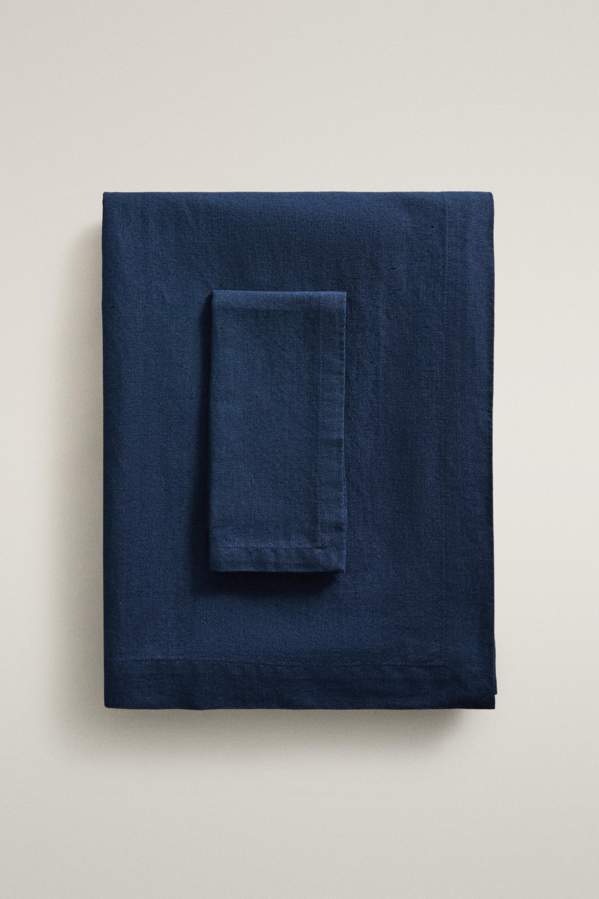 FADED LINEN TABLECLOTH