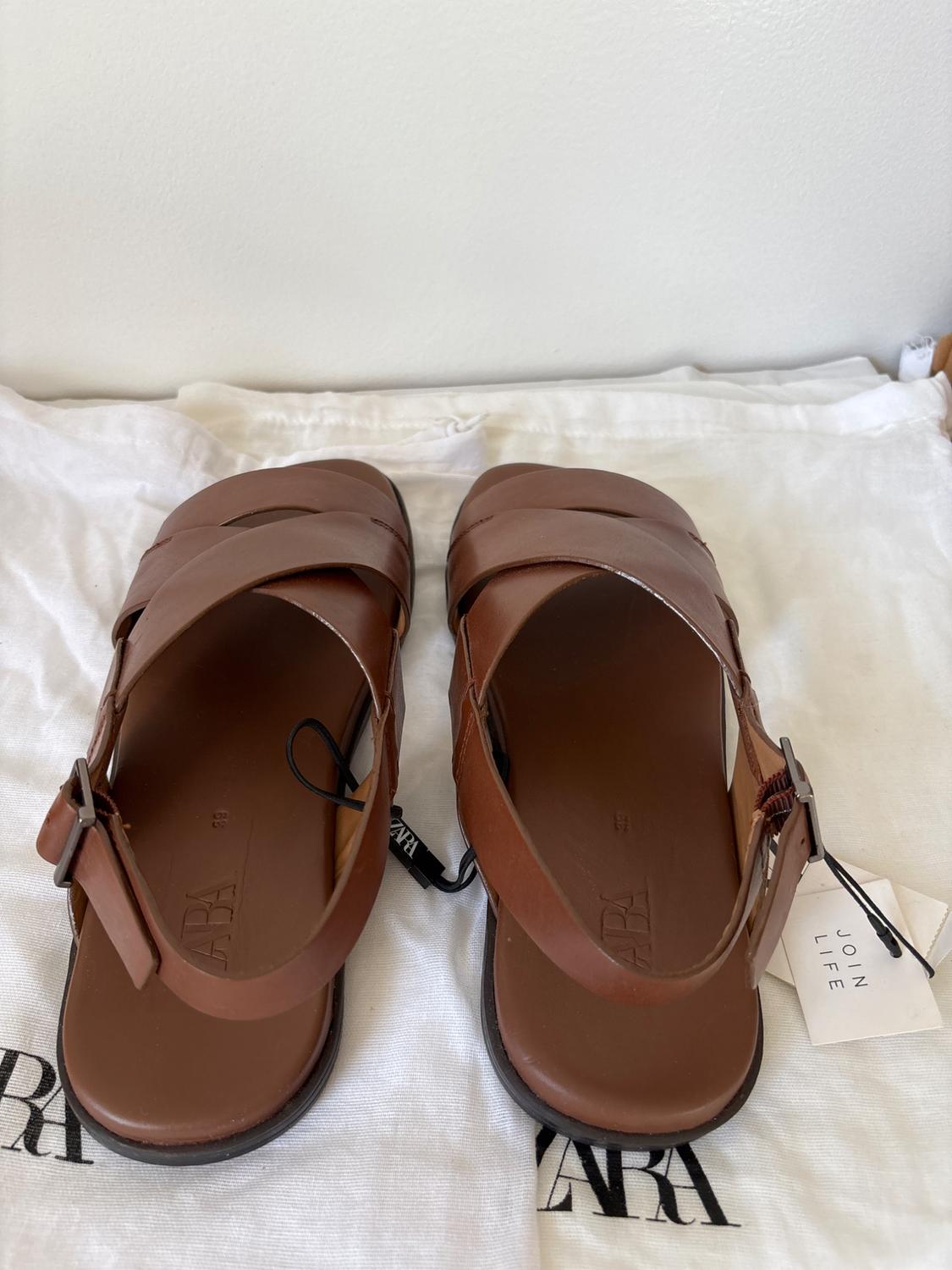 LEATHER SANDALS WITH STRAPS - Image 5