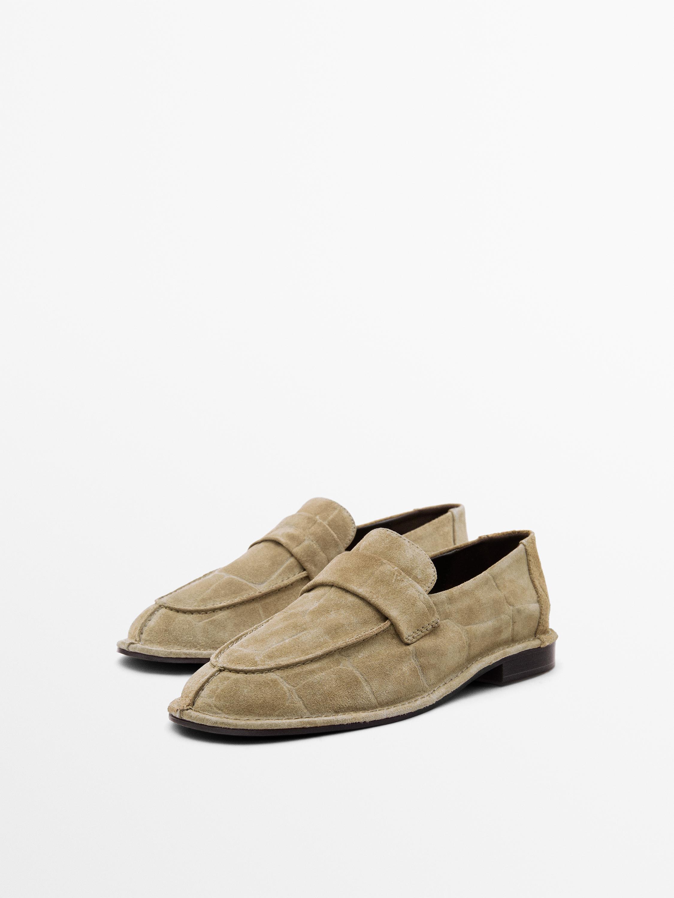 Mocassins souples en croûte de cuir