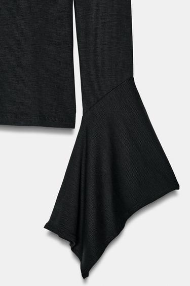HAUT MANCHES À VOLANTS - Noir de Zara - Image 7