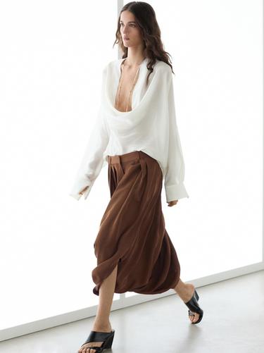 Falda pantalón pliegues fluida - Beige de Zara