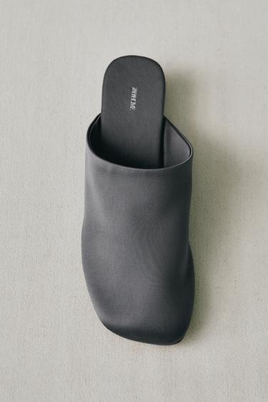 SATIN-MULE MIT ABSATZ - Grau von Zara
