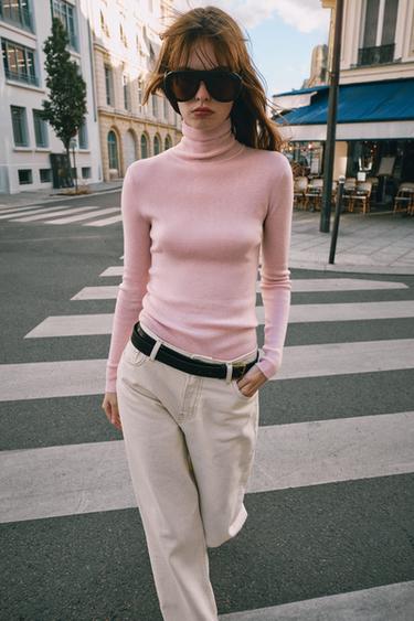 FINE KNIT HIGH NECK SWEATER — Pastel pink 2