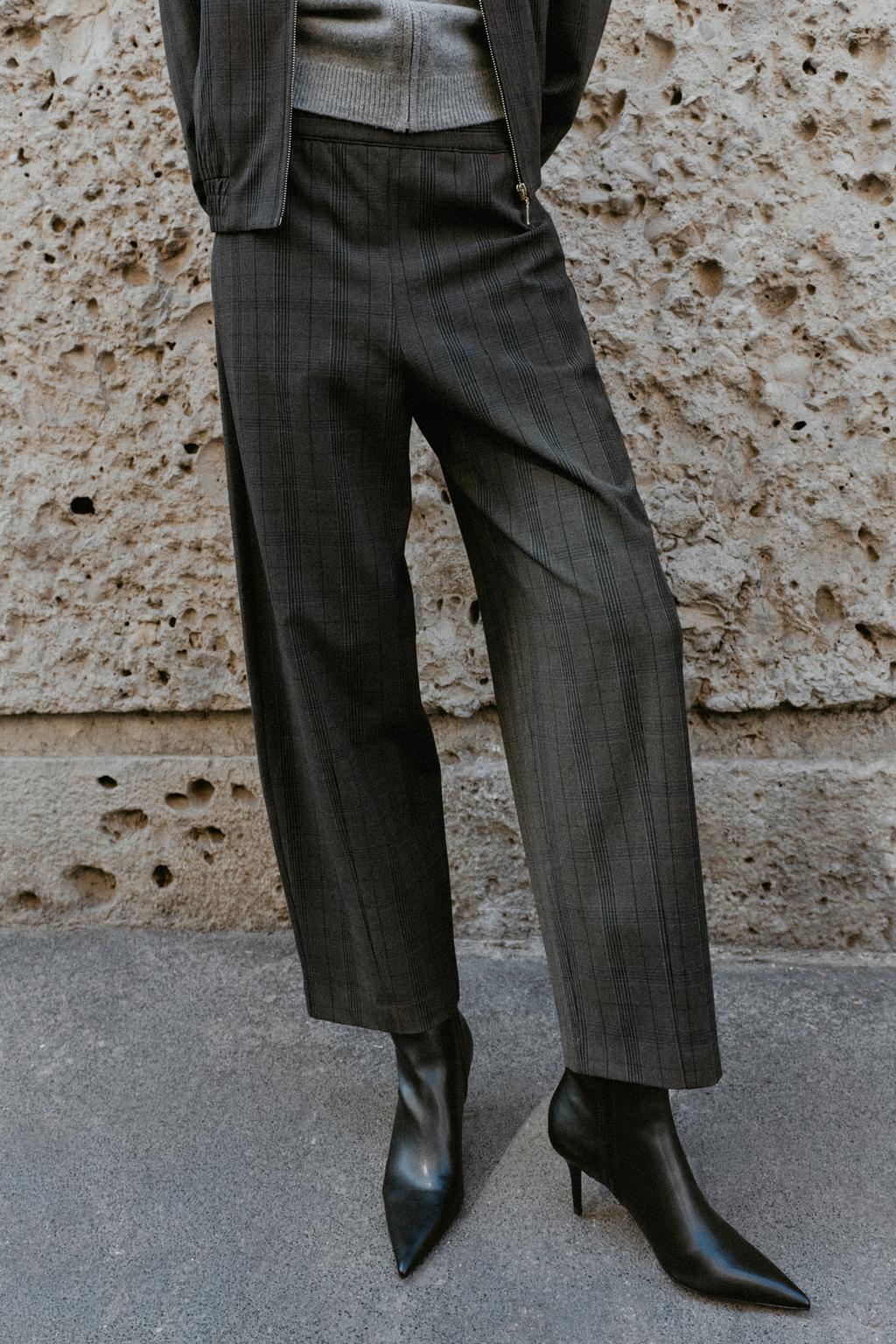 CHECK BARREL TROUSERS