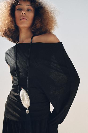 FLOWING ASYMMETRIC TOP - Black by Zara