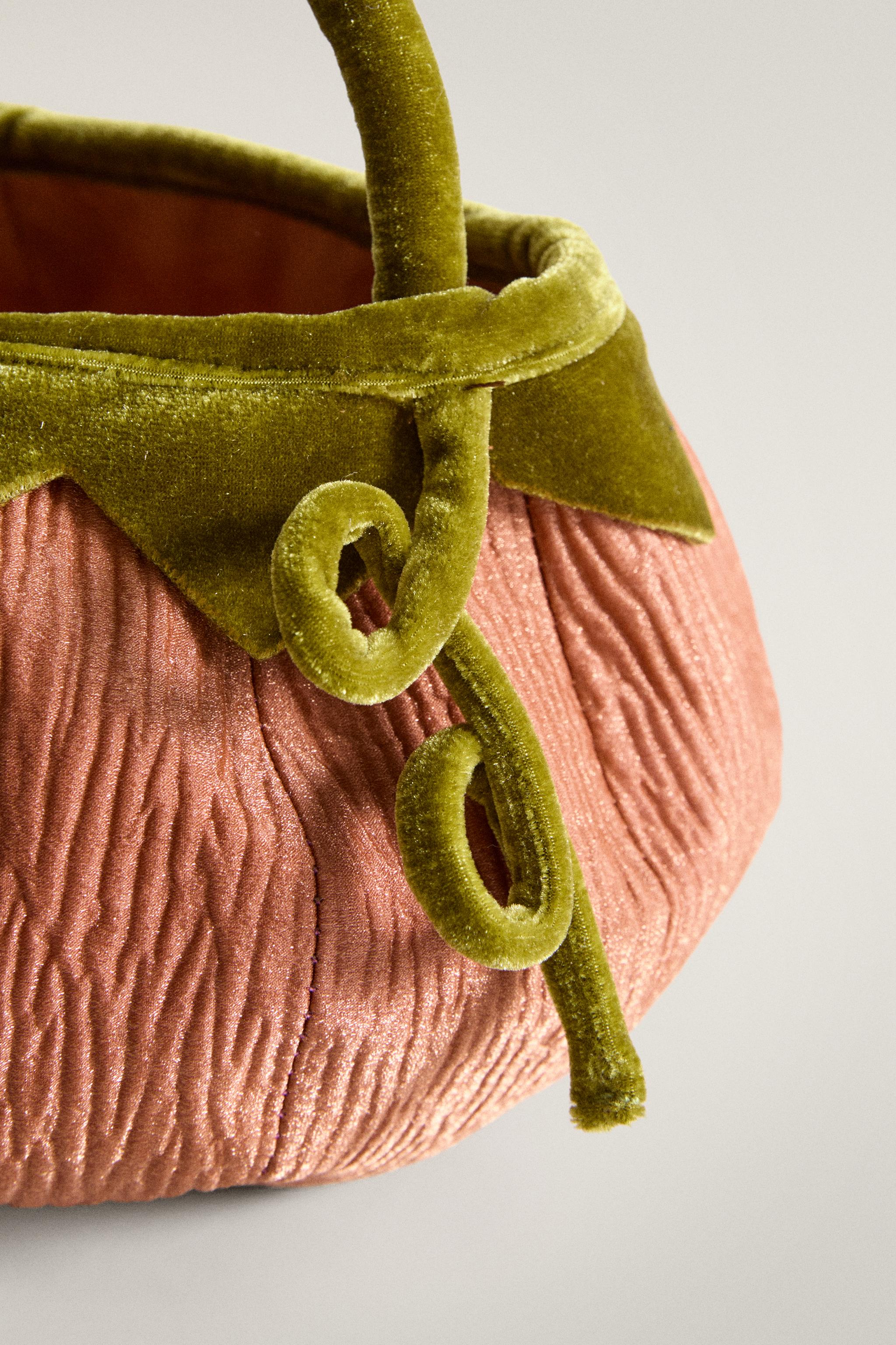 KIDS HALLOWEEN PUMPKIN BAG