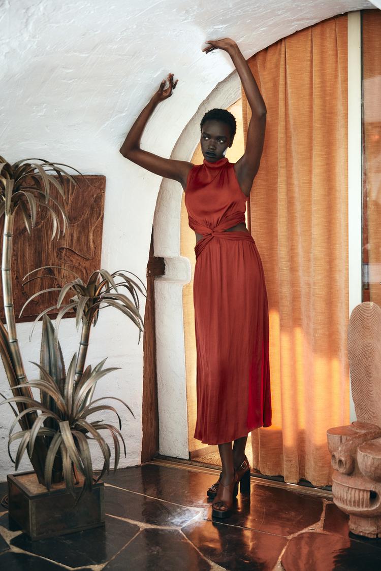 SANDALIA TACÓN PIEL Marrón ZARA Mexico