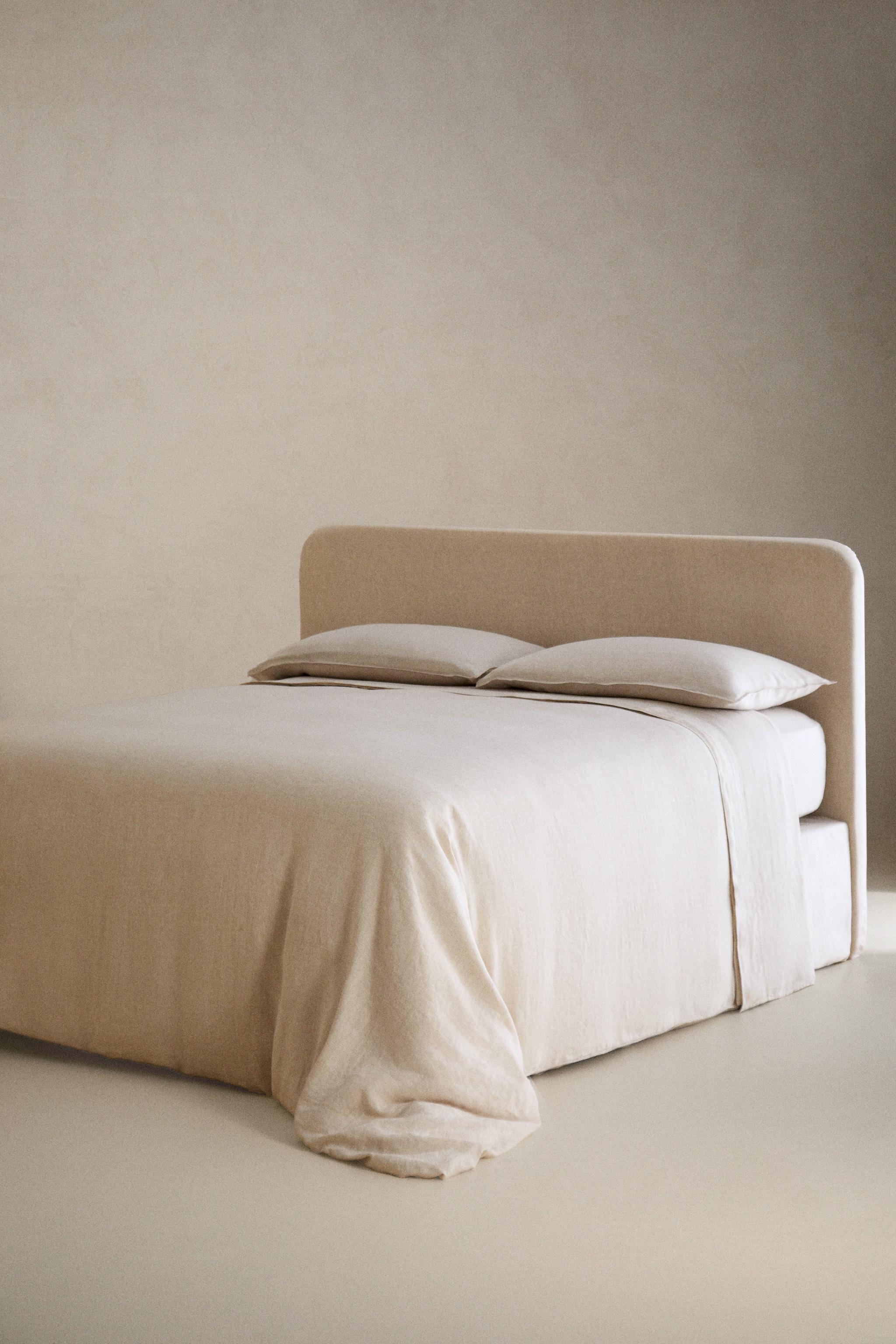 WASHED LINEN FLAT SHEET (160 GSM) — Light beige