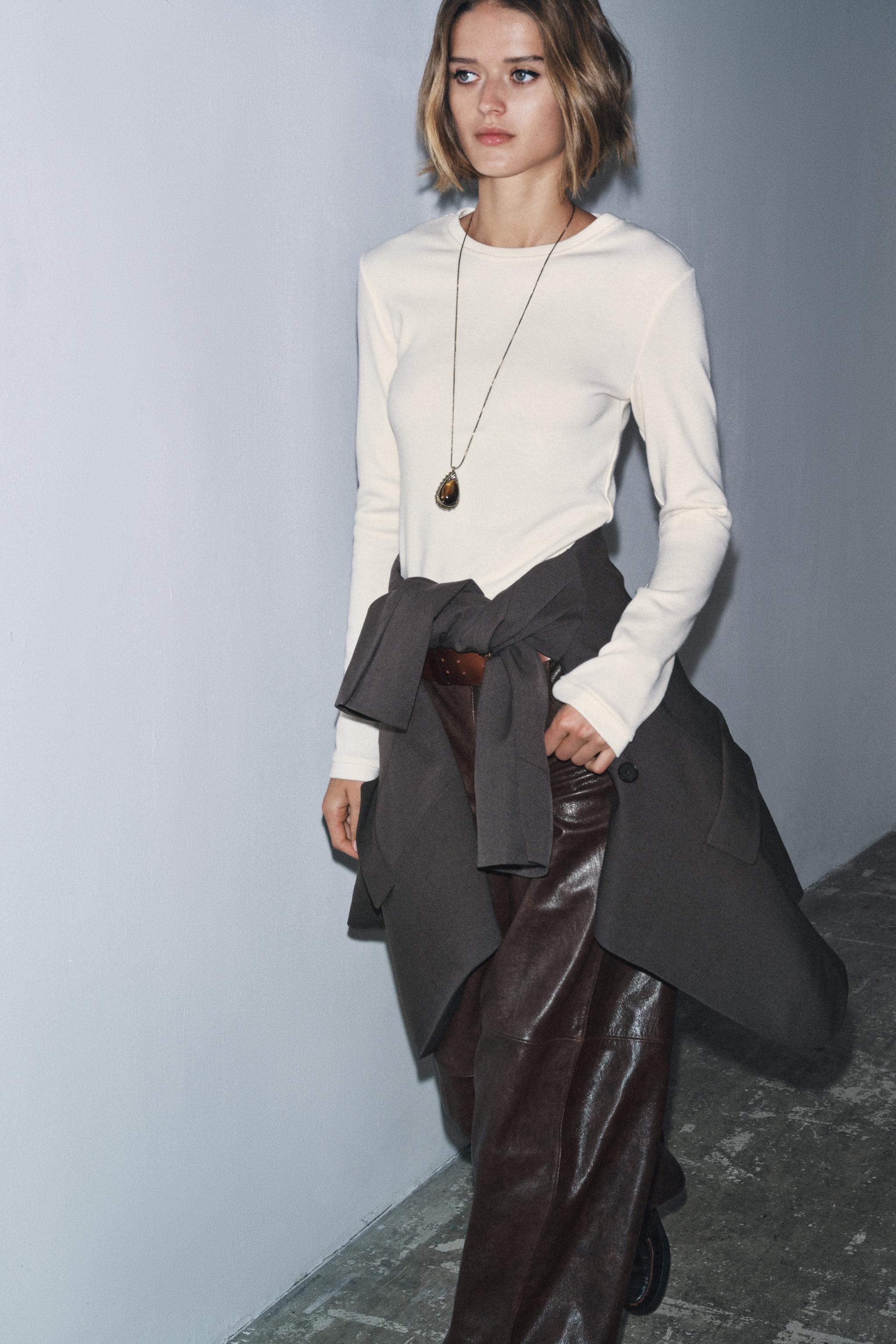 LONG SLEEVE T-SHIRT - Mid-ecru | ZARA United States