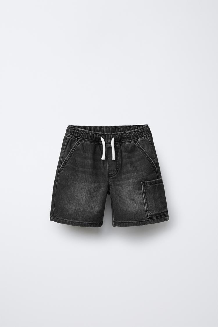 LOOSE-FITTING DENIM BERMUDA SHORTS