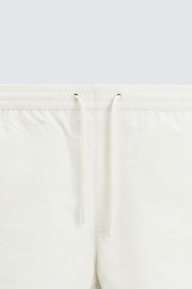 MAILLOT DE BAIN MI-LONG EN SEERSUCKER - Écru de Zara - Image 8