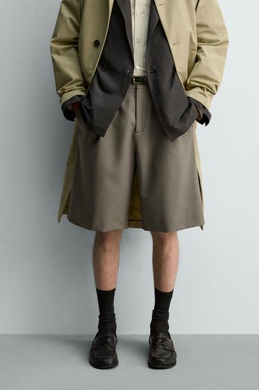 SHORT 100% LAINE À PINCES - Vert moyen de Zara - Image 1