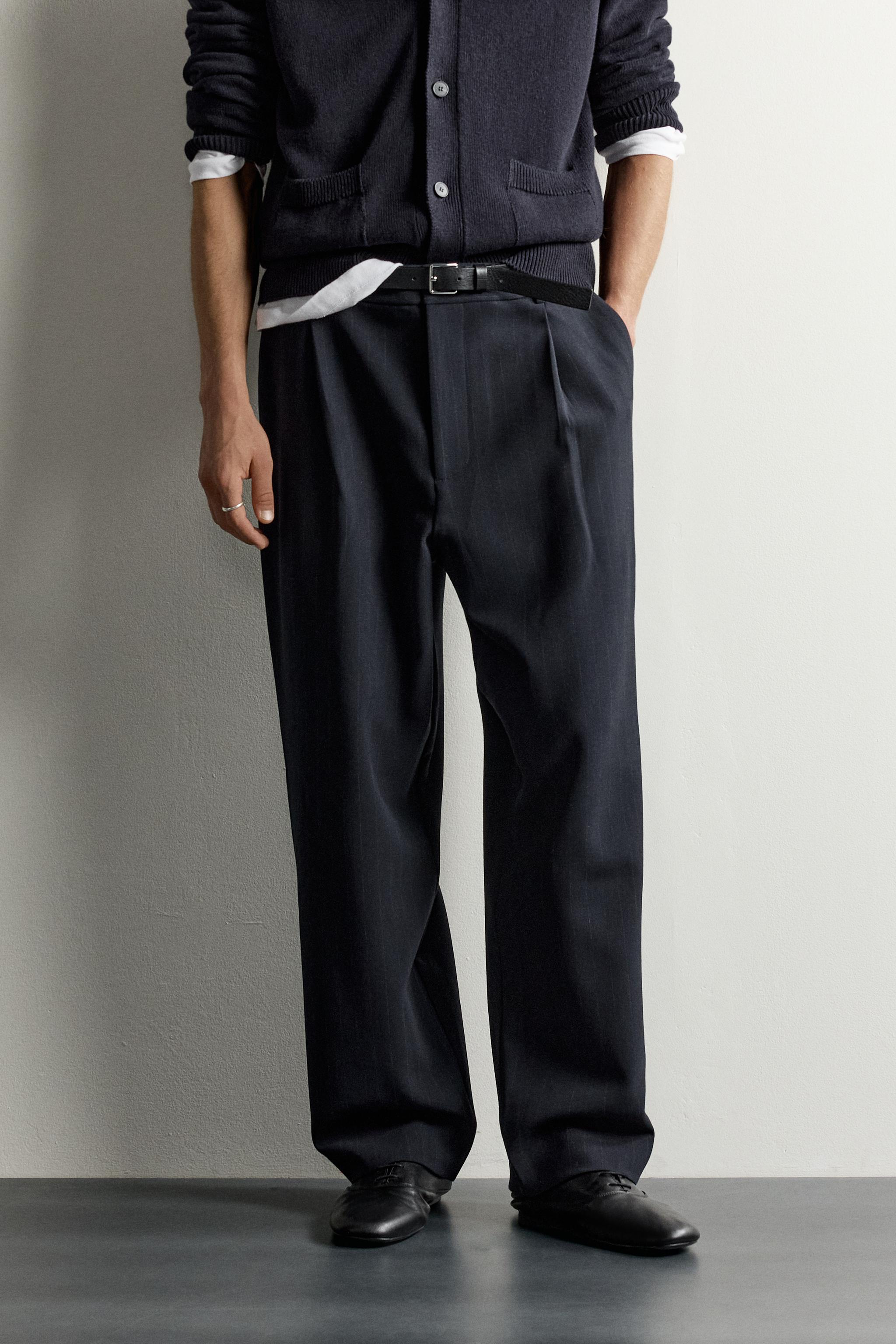 RELAXED FIT PLEATED PANTS - thumbnail 8