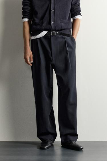 PANTALON COUPE DÉCONTRACTÉE À PLIS - rayures de Zara - Image 1
