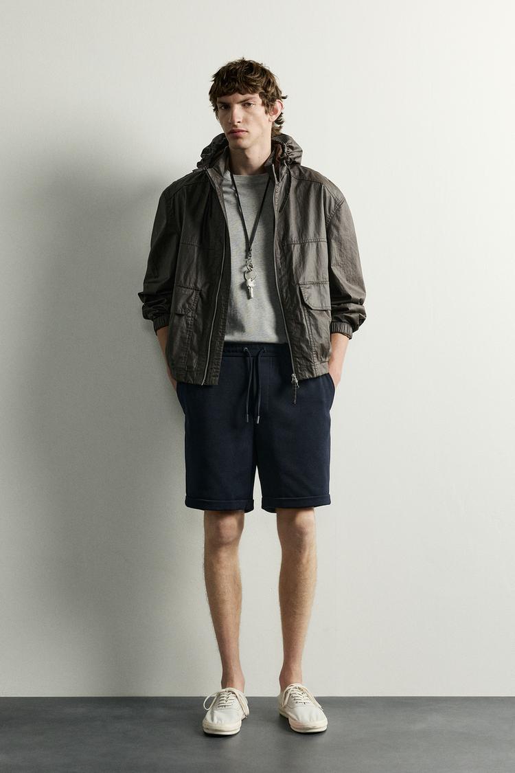 COMFORT REGULAR FIT BERMUDA SHORTS