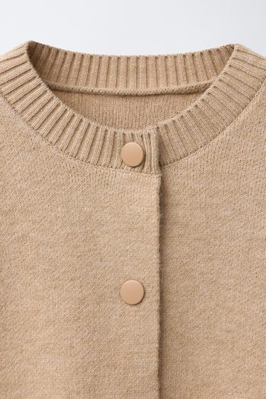 GILET EN MAILLE - Marron clair de Zara - Image 2